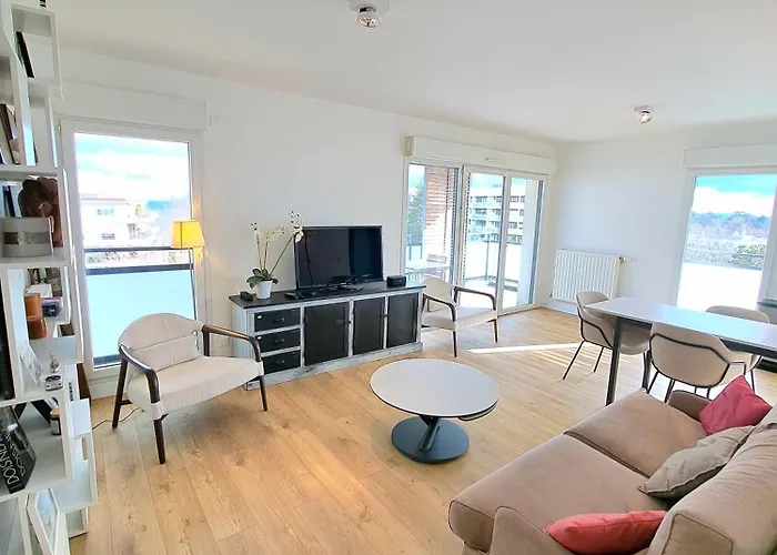 Cote Parc, Appart Design Avec Terrasse